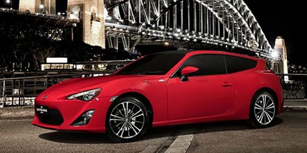 Toyota'nın yeni sportif aile aracı: GT86 Shooting Brake