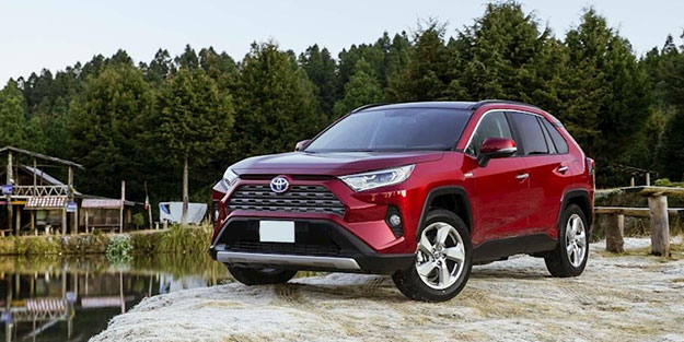 Toyota’ya çifte 5 yıldız