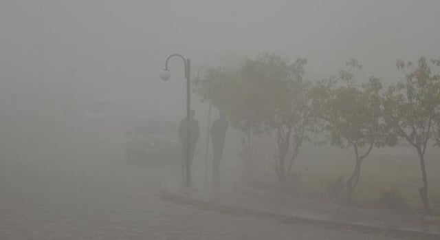 Toz bulutu gündüzü geceye çevirdi