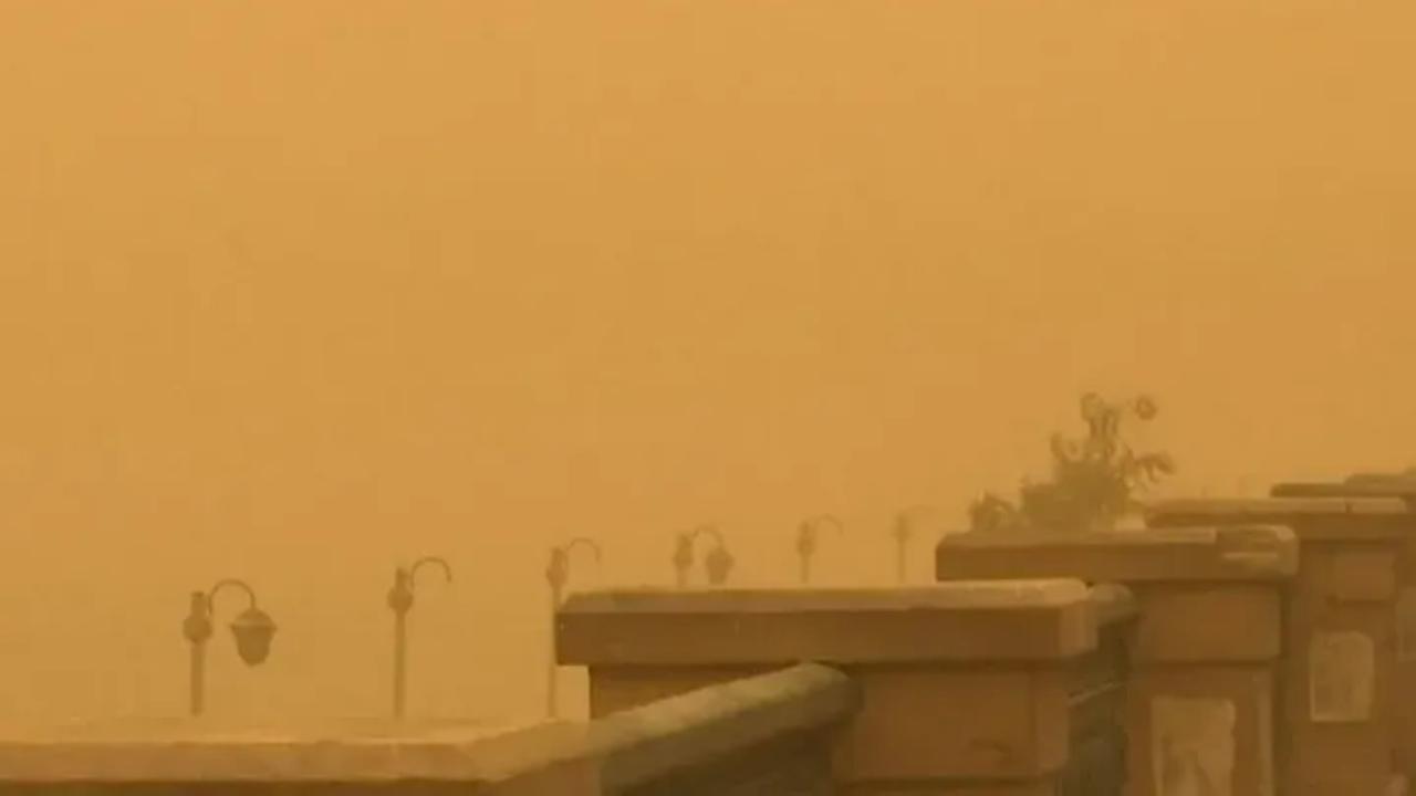 Toz fırtınası alarmı: Okullar tatil edildi!