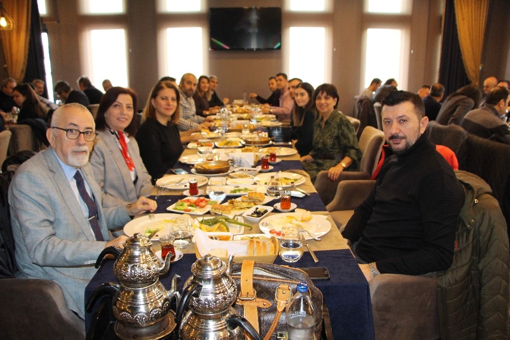 Trabzon Forum gazetecileri unutmadı 