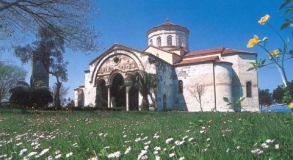  Trabzon Ayasofya'da İbadete devam