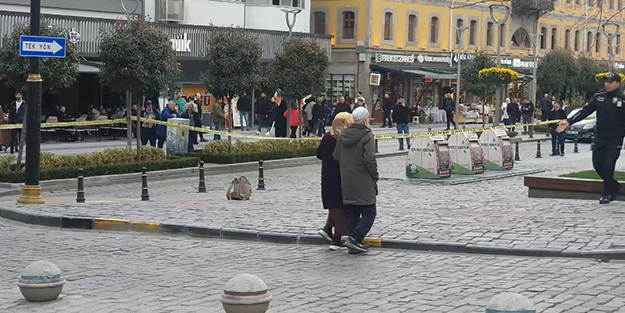 Trabzon'da akılalmaz olay! Polisin tedbirini hiçe saydı şüpheli çantayı eliyle açtı