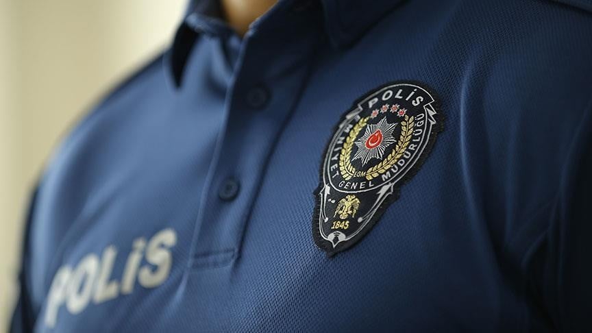 Trabzon'da başörtülü polise hakaret!