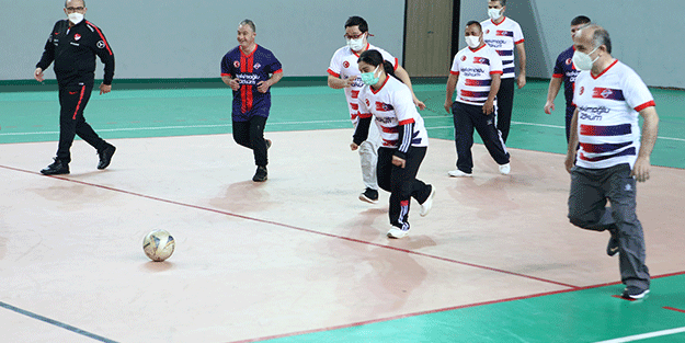 Trabzon'da down sendromlu gençlerle eğlenceli anlar