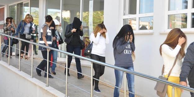 Fuhuş operasyonlarında 155 kadına rekor ceza!
