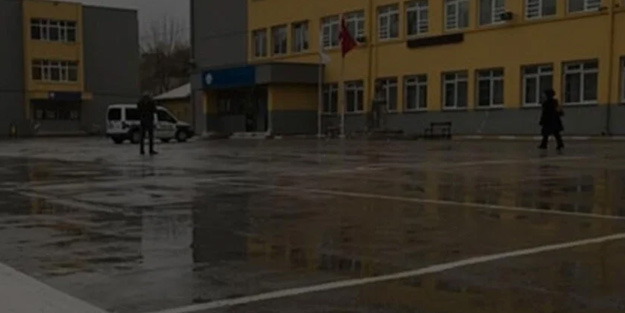 Kadın öğretmenin yaptıkları 'pes' dedirtti! Bunu okul müdürüne yapan öğrenciye ne yapmaz