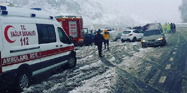 Trabzon’da minibüs dereye uçtu: 15 yaralı