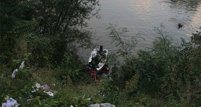 Sera Gölü'ne araç uçtu: 3 ölü