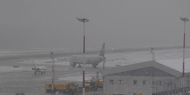 O ilde tüm uçak seferleri iptal