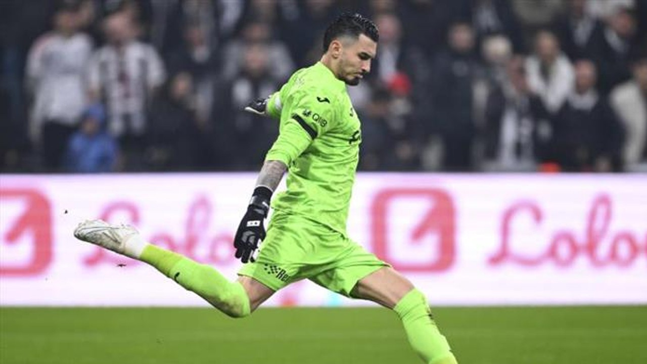 Trabzonlular Federasyonu Uğurcan Çakır’a destek verdi