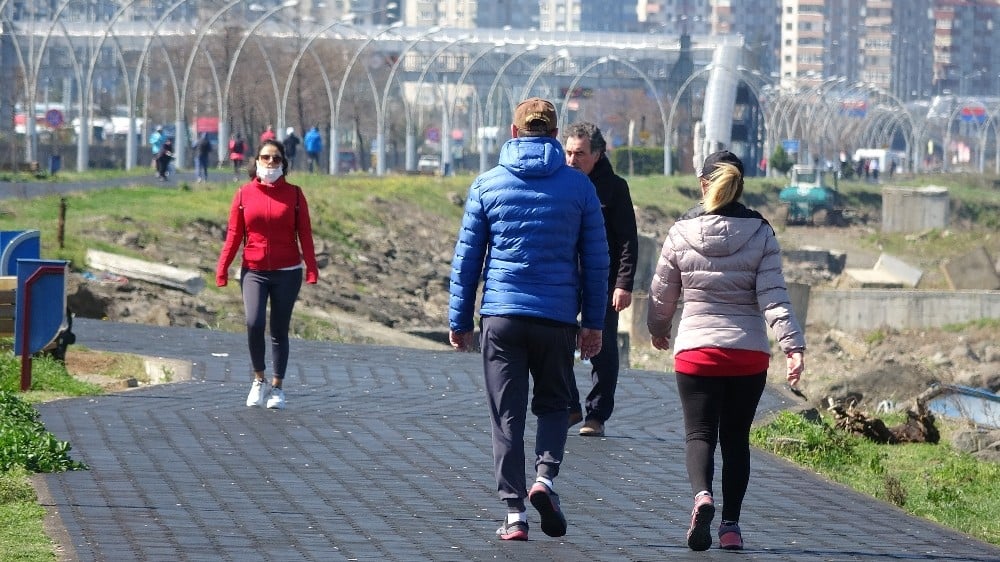 Trabzonlular Korona virüs önlemlerini dikkate aldı, sokağa çıkmadı 