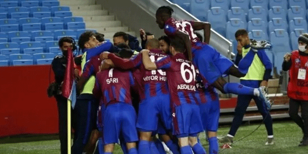 Trabzonspor, Çaykur Rizespor'u 2-1 mağlup etti