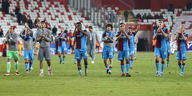 Trabzonspor, Antalya'da kazandı!