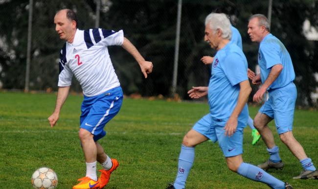 Trabzonspor Başkanı Usta sahaya indi