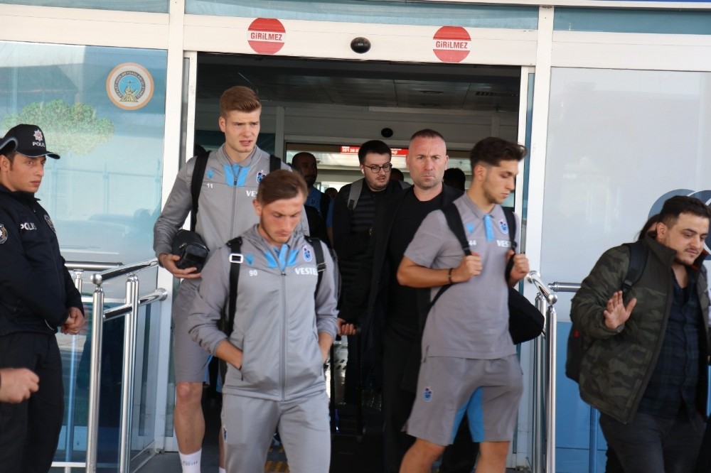 Trabzonspor erteleme maçı için Malatya’da 