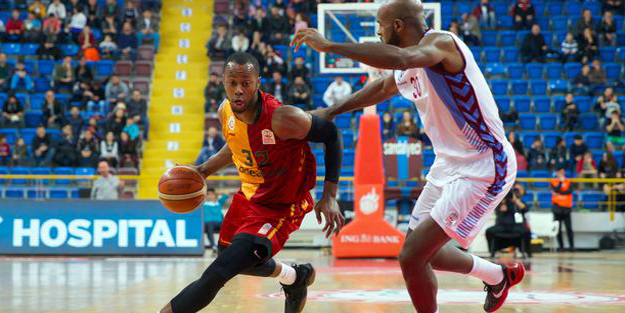 Trabzonspor- Galatasaray’ı farklı mağlup etti