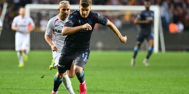 Trabzonspor Gaziantep'te şampiyonluk yarışında yara aldı! Kritik VAR kararı