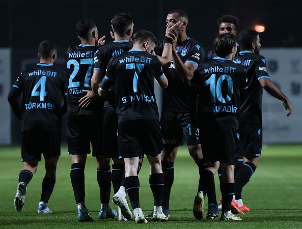 Trabzonspor-Crystal Palace maçında galip yok: 2-2