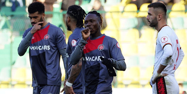 Trabzonspor istedi Karagümrük, Kouassi ile yollarını ayırdı