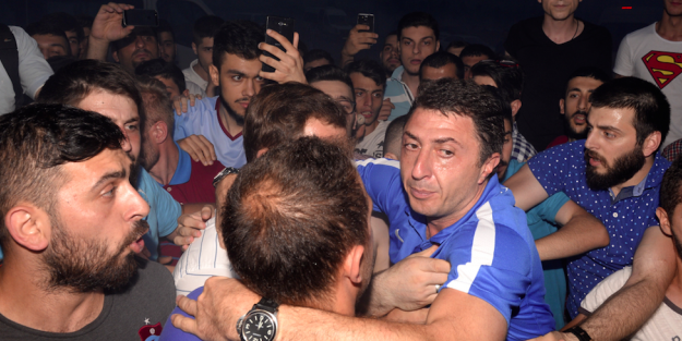 Trabzonspor kafilesine olaylı karşılama