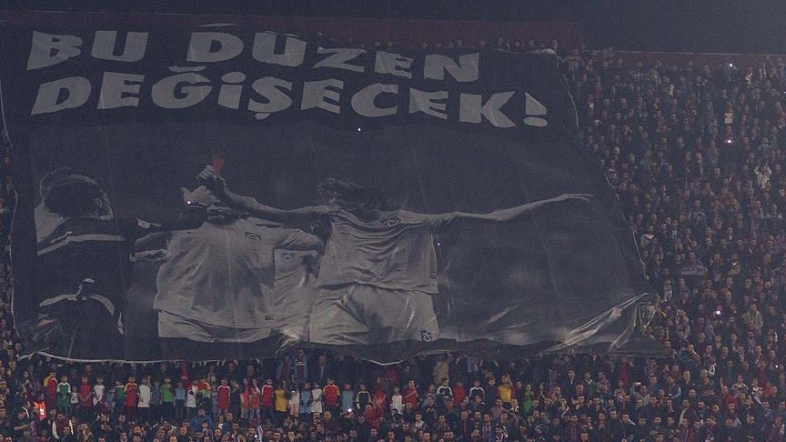 Trabzonspor-Osmanlıspor maçına protestolar damga vurdu
