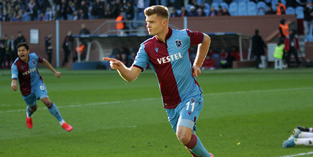 Trabzonspor, Sivasspor'u da geçti! Liderlik geldi