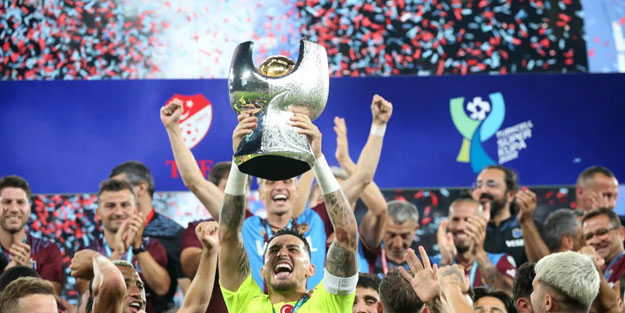 Trabzonspor Süper Kupa'yı 4 golle aldı