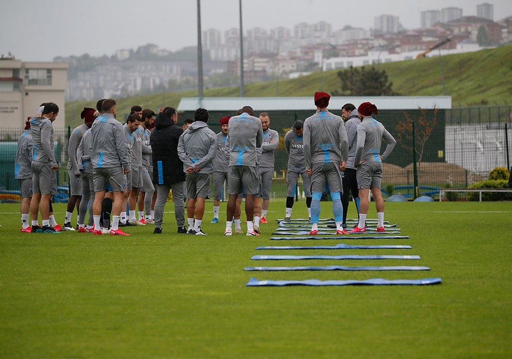 Trabzonspor takım halinde çalışmalara başladı 