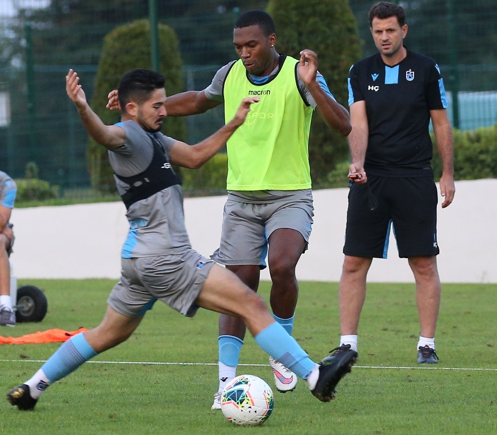 Trabzonspor taraftarı Daniel Sturridge dansını iple çekiyor 