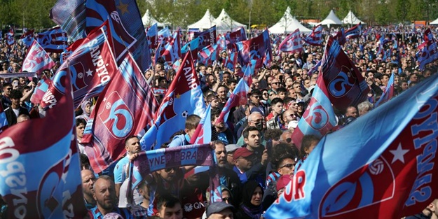 Yenikapı bordo mavi oldu !