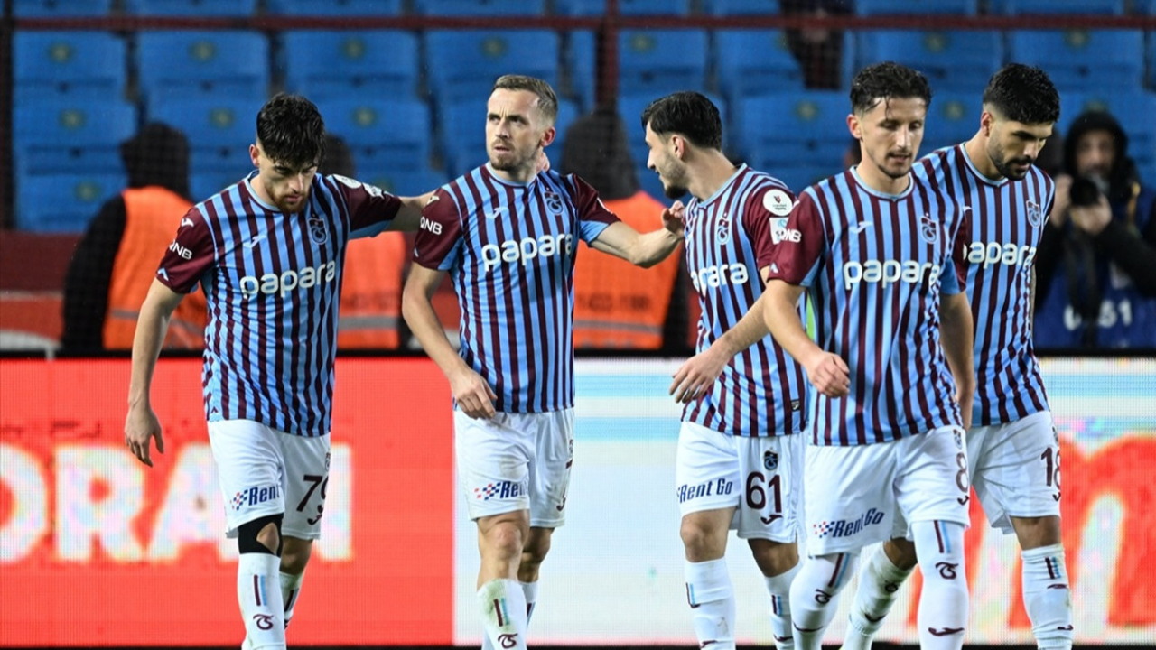 Trabzonspor’a Fenerbahçe maçı öncesi kötü haber! Yıldız isim antrenmanda sakatlandı