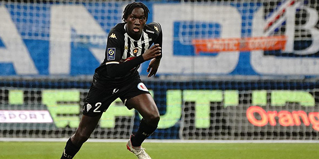 Trabzonspor'a Fransız ön libero