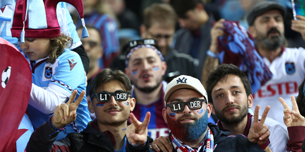 Trabzonspor'da Şampiyonluk şarkıları söylenmeye başlandı...