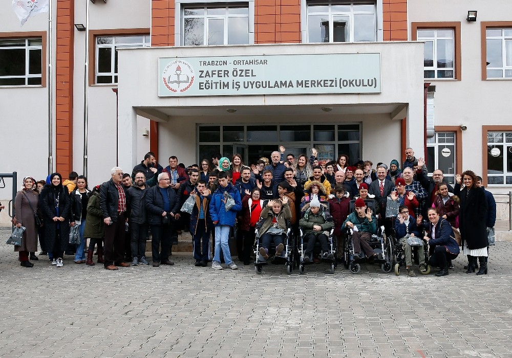 Trabzonspor’dan anlamlı destek 
