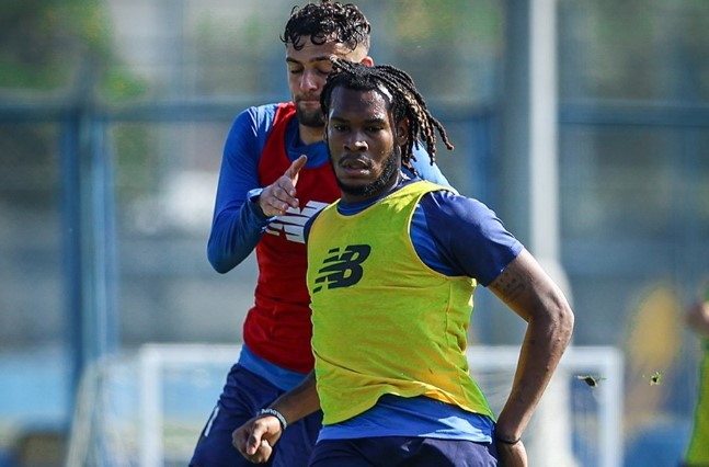 Trabzonspor’dan savunmaya takviye! O ismi gündemine aldı