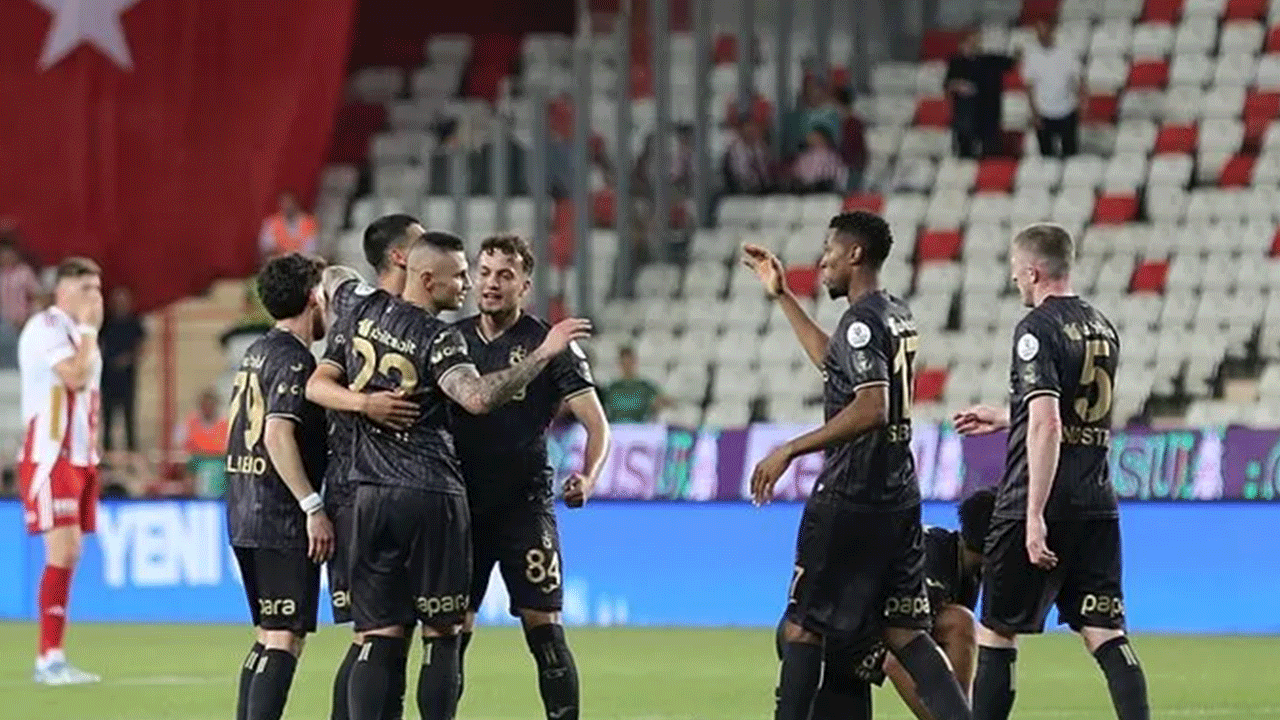 Trabzonspor’dan veda maçı gibi final! Sezonu 3 puanla noktaladı