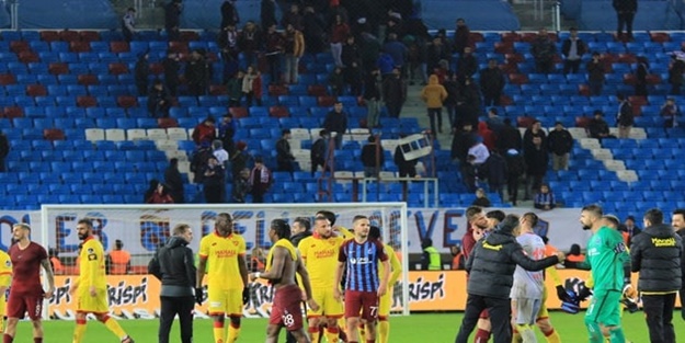 Trabzonsporlu taraftarlar yönetimi istifaya davet etti