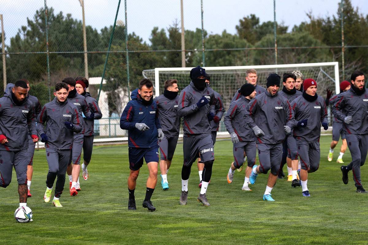 Trabzonspor'un hücum hattı Süper Lig'e bedel