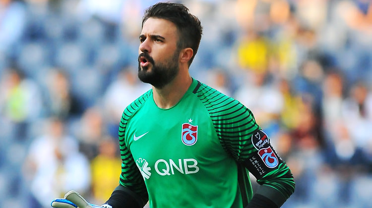 Trabzonspor’un kaptanı Onur Kıvrak'ın futbol hayatı tehlikede
