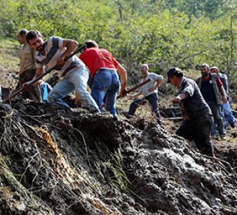 Trabzon’u sel aldı: 2 ölü