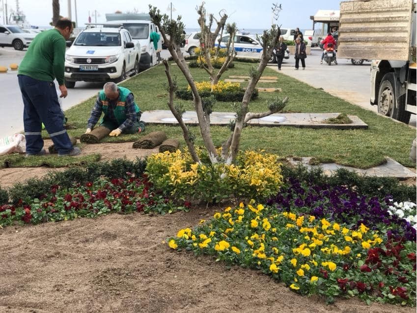 Trafiğe kapatılan Kemal Arıkan Caddesi’nde düzenleme yapılıyor 
