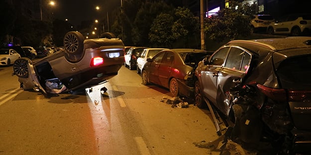 Trafiği kilitleyen kaza