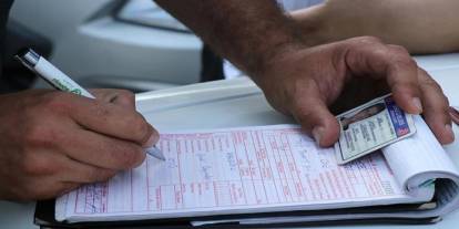 Trafiği tehlikeye düşüren 2 sürücüye okkalı ceza