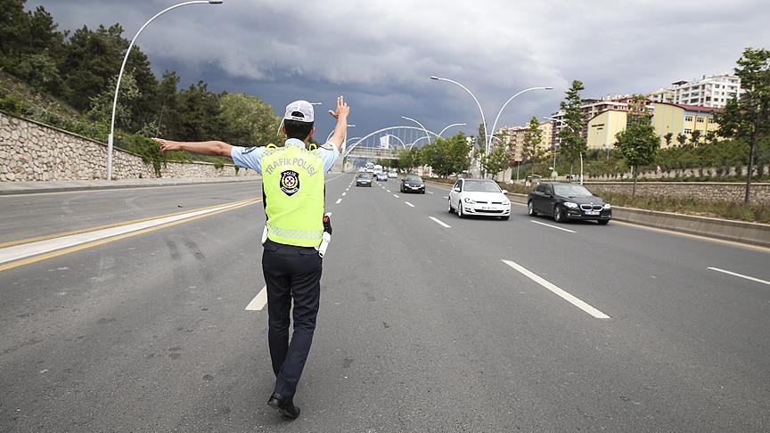 Trafik denetimleri tüm yurtta artırıldı