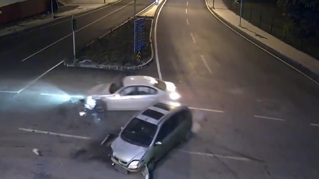 Trafik kazaları KGYS kameralarına böyle takıldı