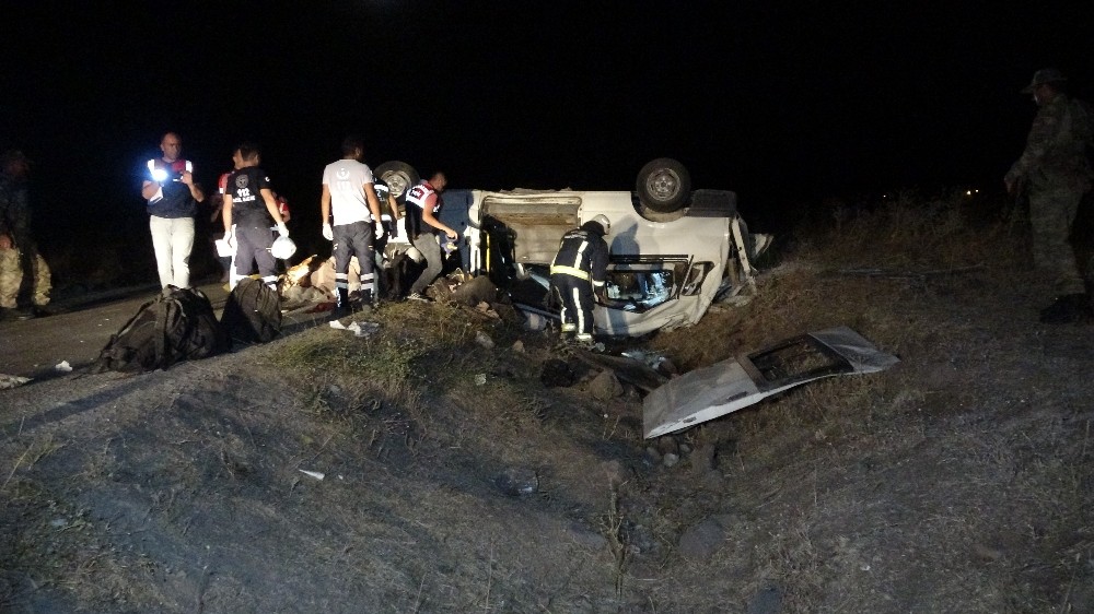 Trafik kazalarında son 10 yılda 52 bini aşkın kişi yaşamını yitirdi 