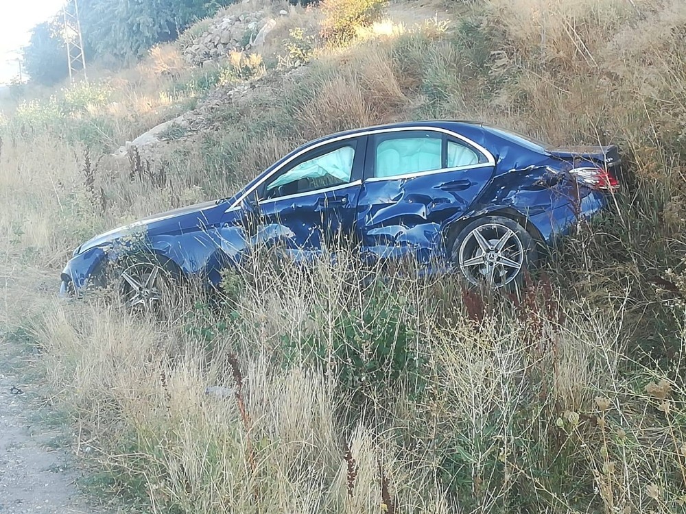 Trafik kazası 2 yaralı 