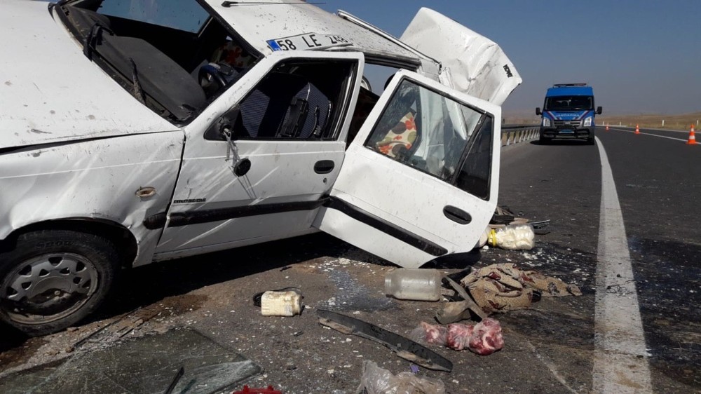 Trafik kazası 2’si ağır 4 yaralı 