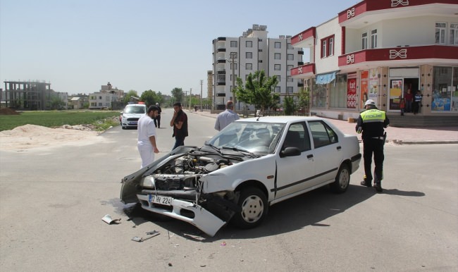 Trafik kazasında 2 kişi yaralandı